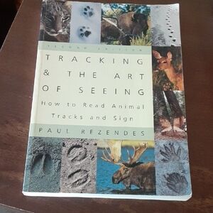 Tracking & The Art of Seeing by - Nature Guide with Multicolor Cover